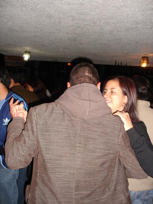 Cindy y Orel bailando
