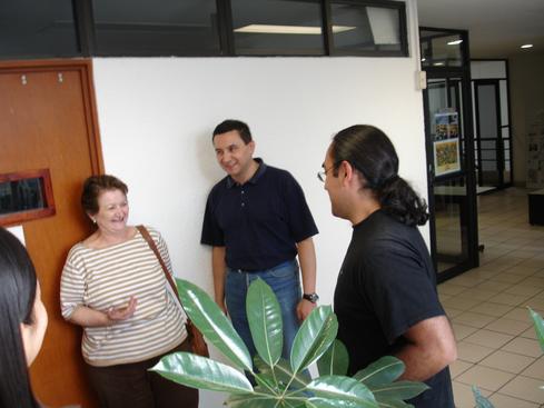 Elisa, José y yo esperando el veredicto