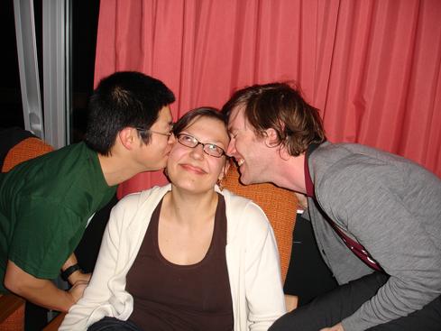 Eddie, Daria y Aaron