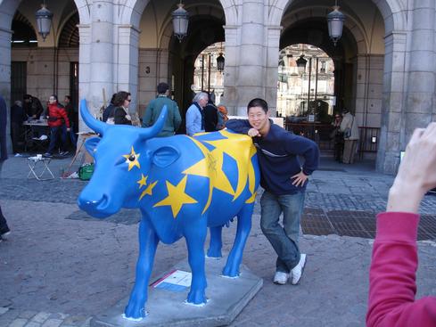 Eddie y la vaca estrellada