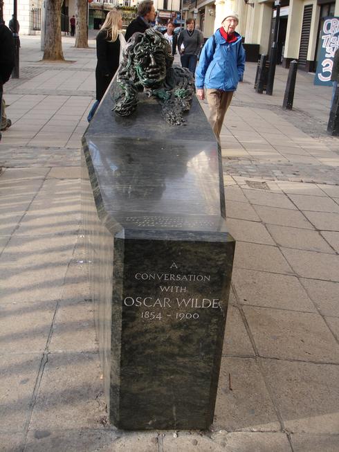 A Conversation with Oscar Wilde