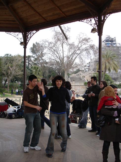 Eddie bailando