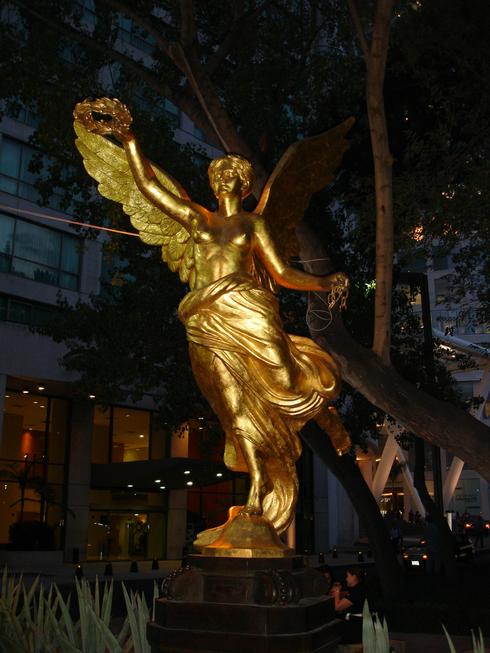 Réplica del Ángel