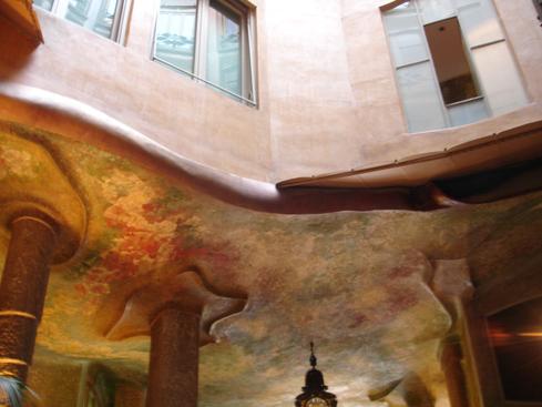 Dentro de la Pedrera