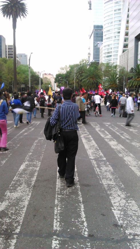 En la marcha