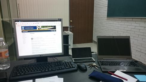 Mi espacio de trabajo en mi cubículo