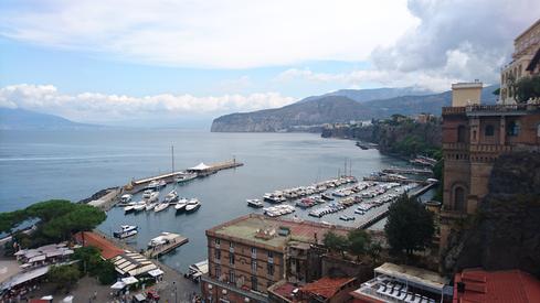 El mar y el Vesubio