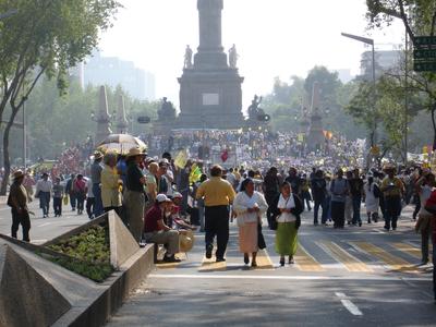 Marcha del silencio cerca del Ángel