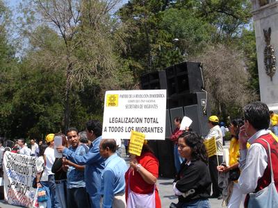 Legalización total a todos los migrantes