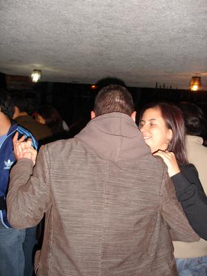 Cindy y Orel bailando