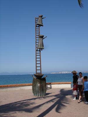 Escultura en el Malecón