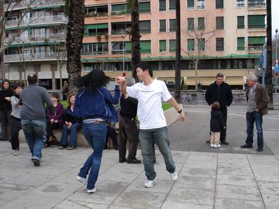 Eddie bailando swing