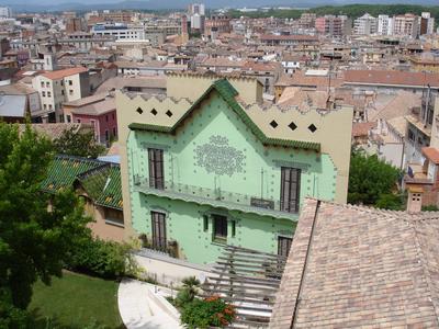 Gerona desde el paseo de las murallas