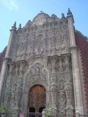 La fachada
