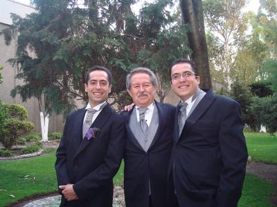 Juan, su papá y Fede