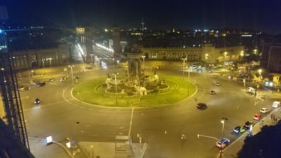 La Plaça de Espanya desde las Arenas