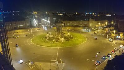 La Plaça de Espanya desde las Arenas