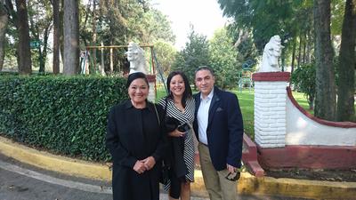 Mi mamá, Sara y mi hermano