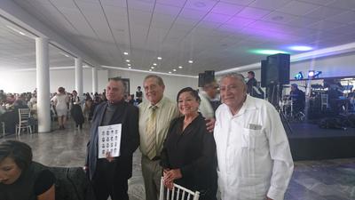 Mi mamá y sus compañeros