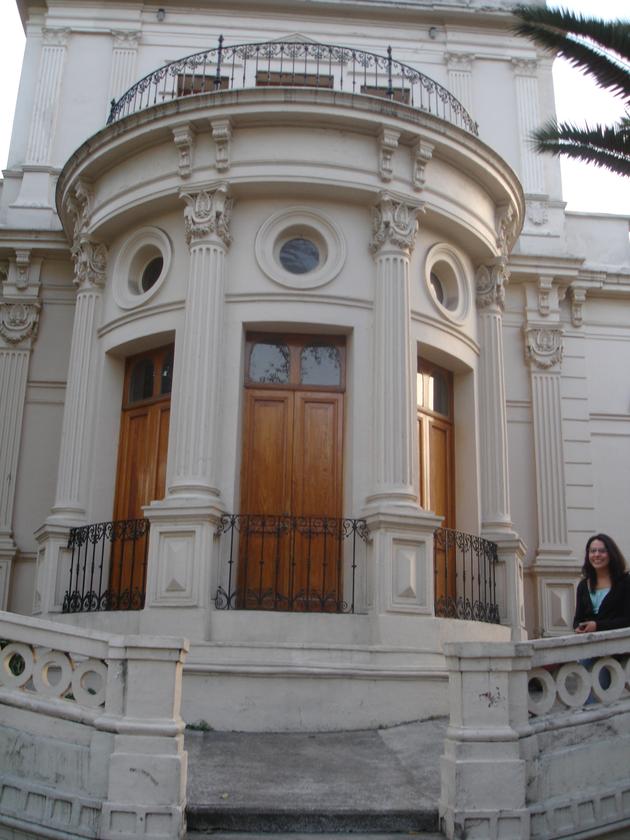 Claudia en la Casa Frissac