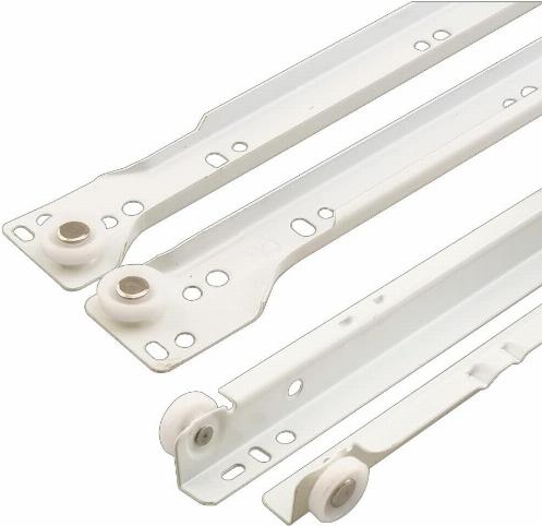 Correderas de metal con rueditas de plástico