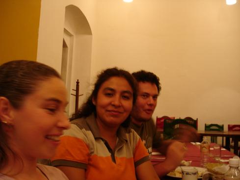 Fernanda, Adriana y Javier