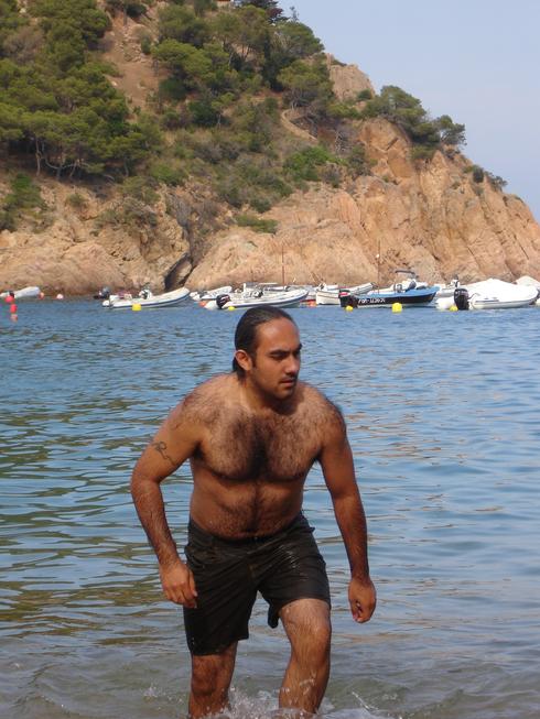 Yo en la playa catalana