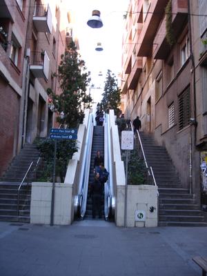 Las escaleras hacia Parc Güell