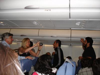 El mariachi en el avión