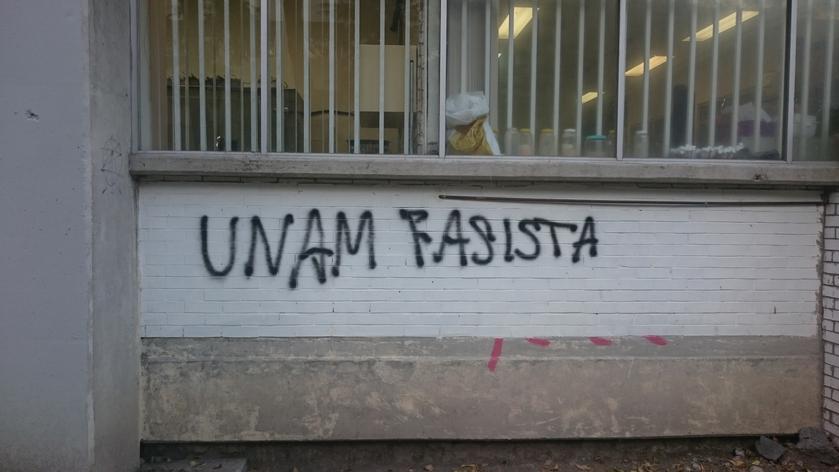 UNAM "fasista"